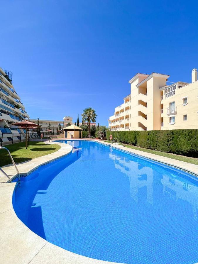 Playaquebrada & Pool Cozy Flat Apartment