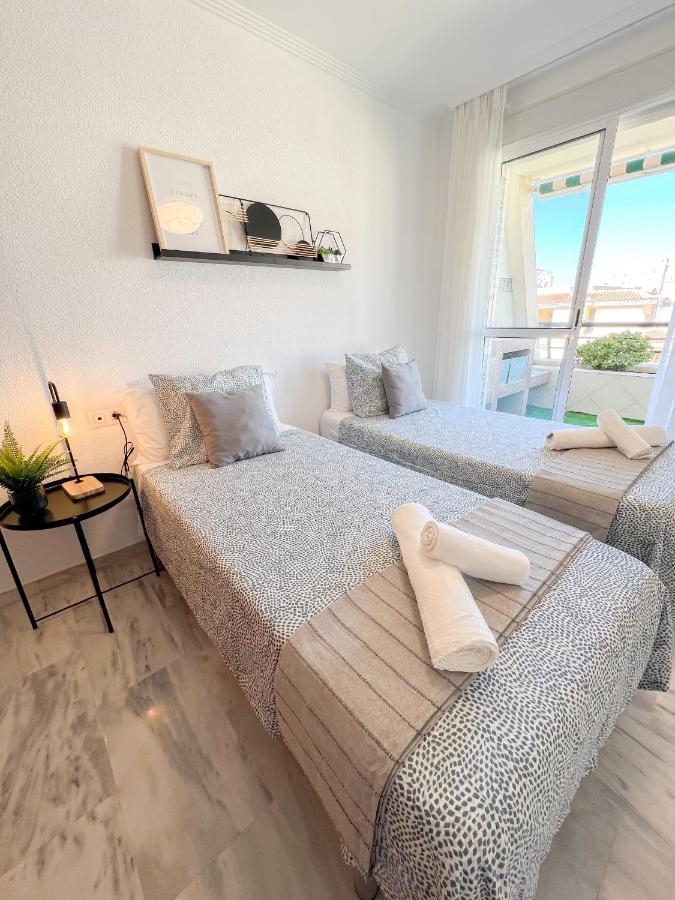 Playaquebrada & Pool Cozy Flat * Benalmadena