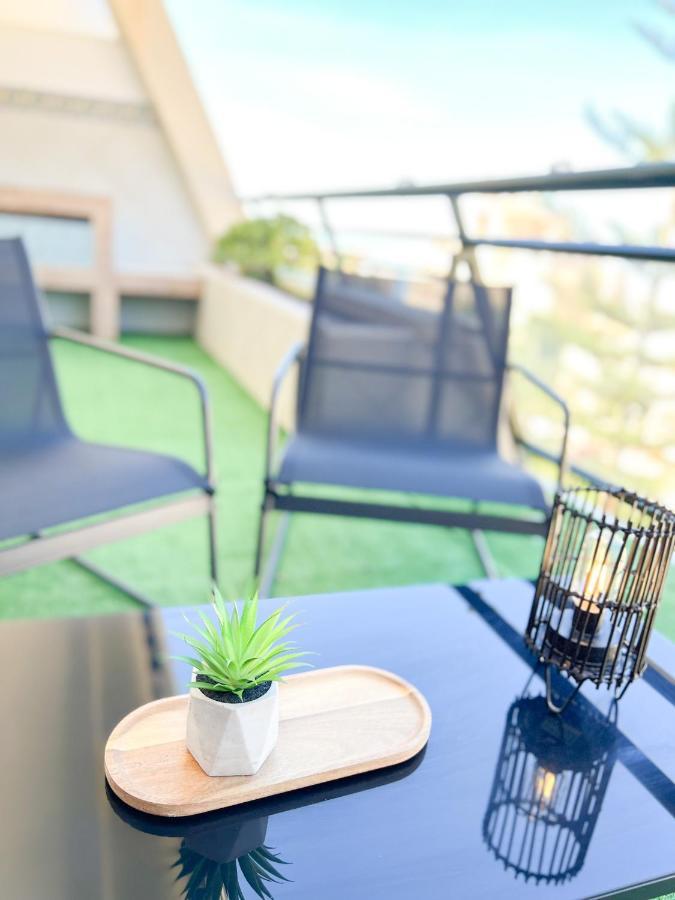 Playaquebrada & Pool Cozy Flat * Benalmadena