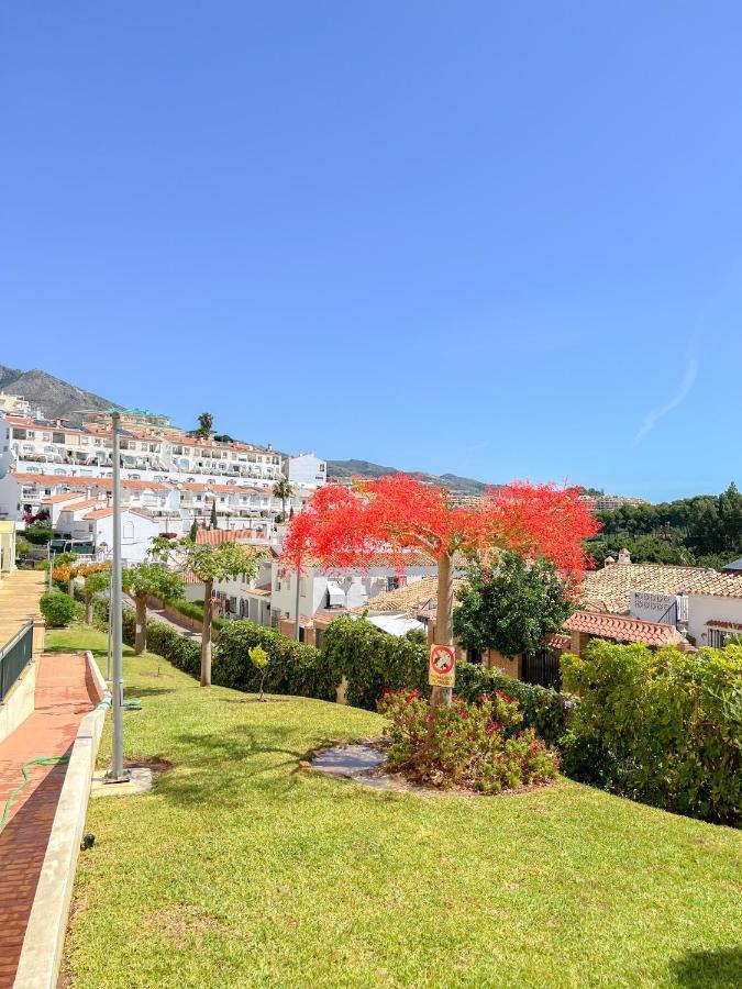 Playaquebrada & Pool Cozy Flat Apartment